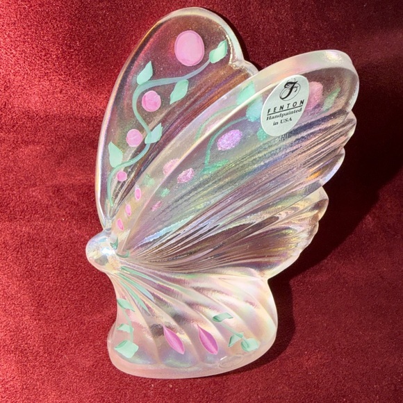 Fenton vintage Iridescent butterfly original tag & signed by artist. Gorgeous. - Picture 5 of 8